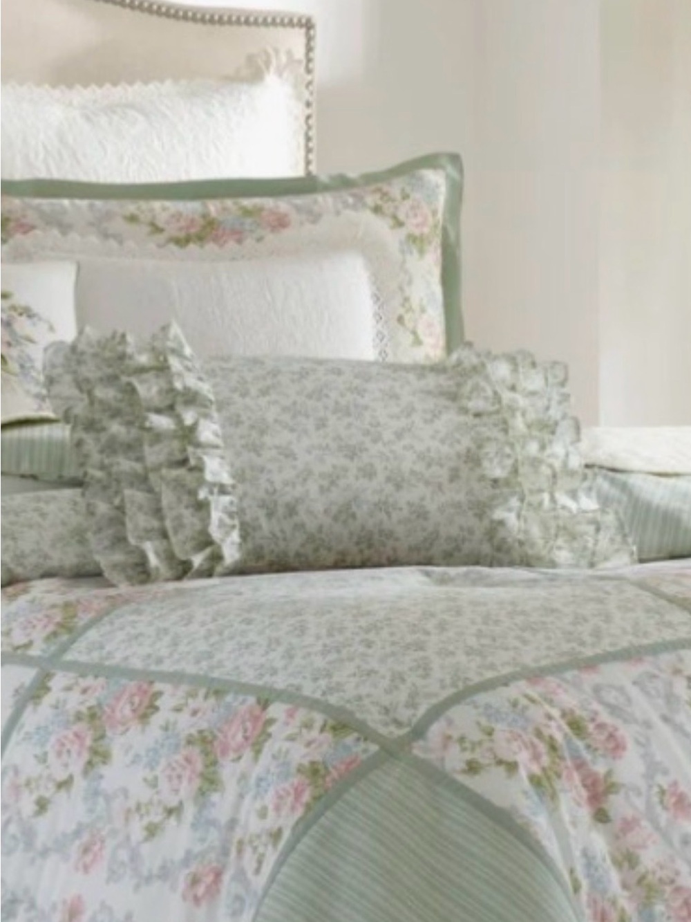 Laura Ashley Breakfast Floral Ruffled Boudoir Pillow ~ Charming - Picture 6 of 6